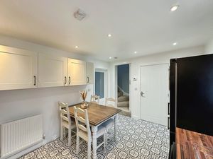 Photo 15- click for photo gallery